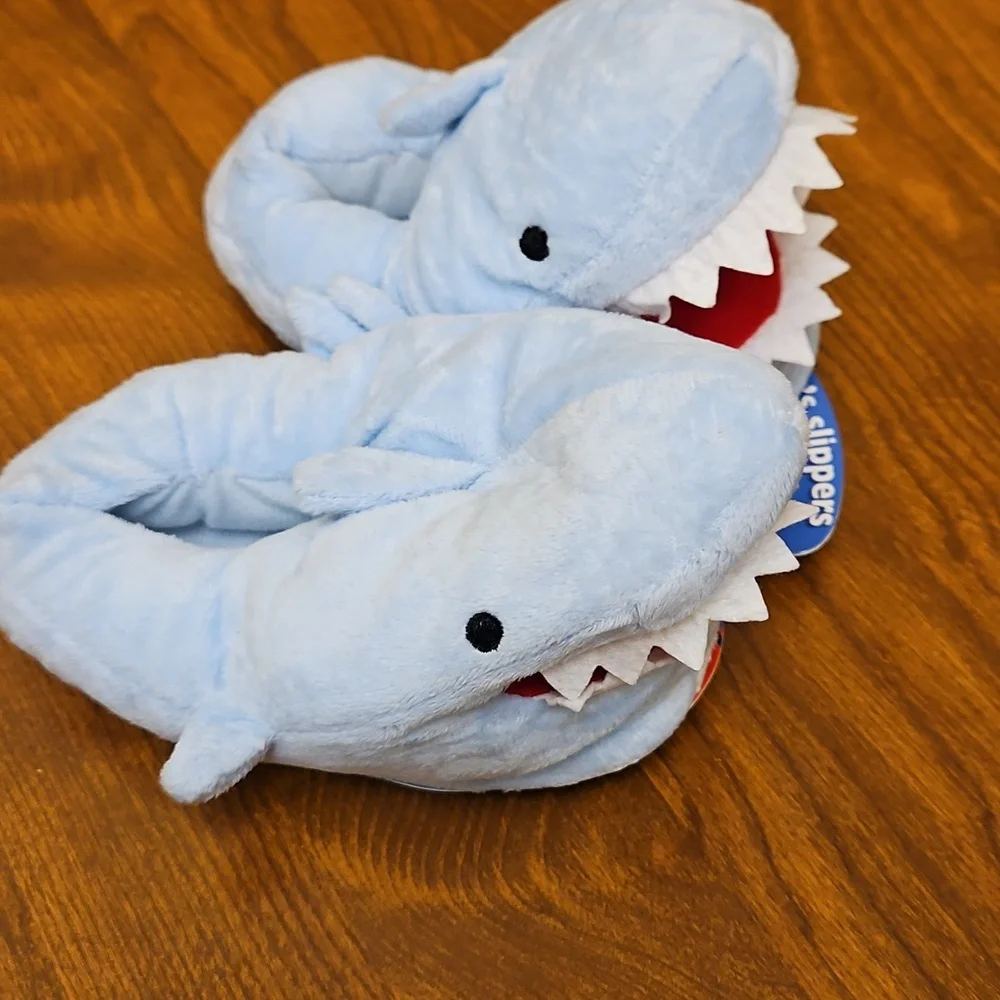Toddler Shark Plush Slippers Blue size 9.5-10 M NWT